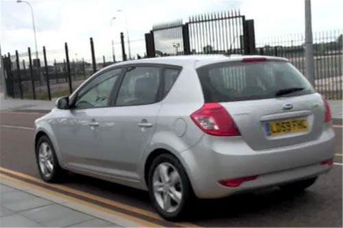 Kia Ceed 2010. KIA cee#39;d 2010 Road Test