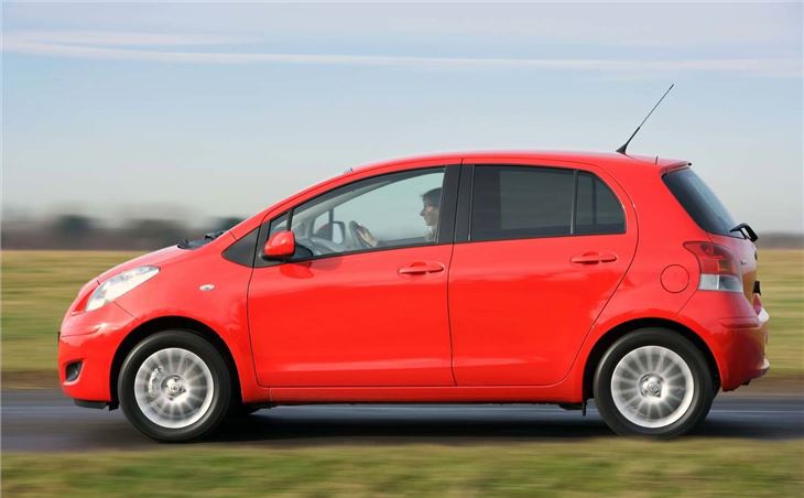 road test toyota yaris 1 3 #3