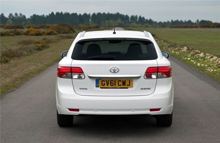 buy toyota avensis uk #3