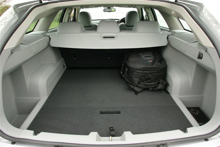 Chrysler 300 touring trunk space #3