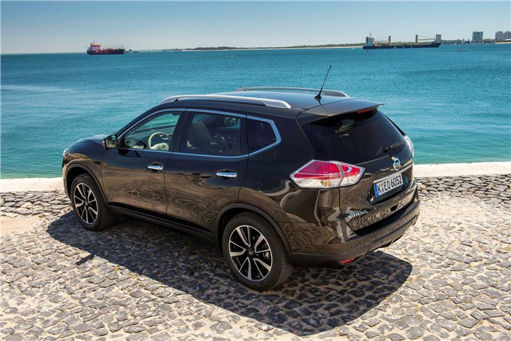 Nissan x trail models history