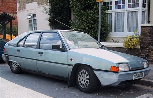 BX it replaced but Peugeot had wrung out a lot of Citroen quirkiness by