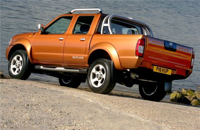 2005 Nissan navara d22 review #9