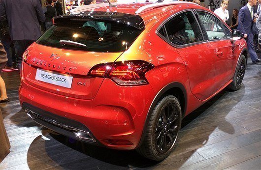 DS4 Crossback (2)