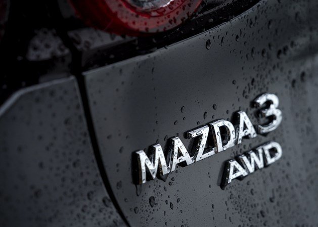Mazda 3 AWD (2)