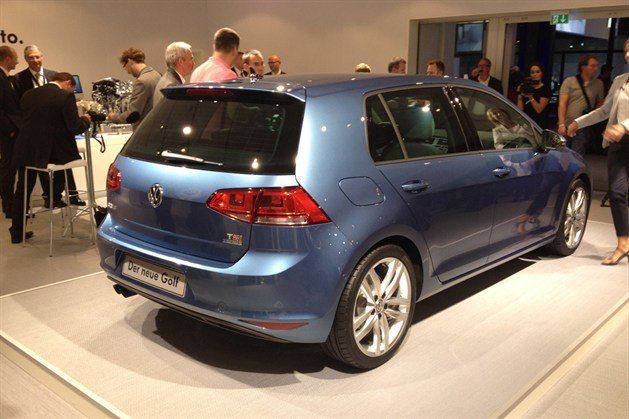 Volkswagen Golf Unveil (1)