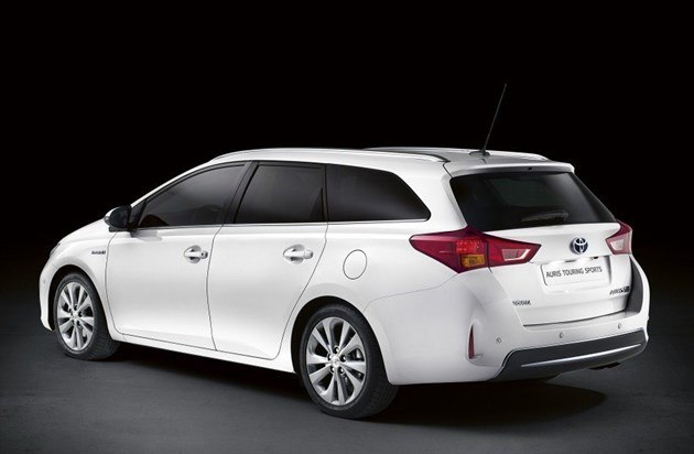 Toyota auris sports tourer prijzen