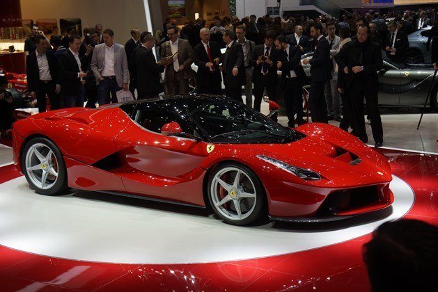 La Ferrari (2)