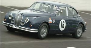 Easter Bank Holiday HRDC Racing at Castle Combe