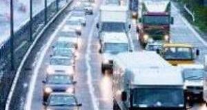 March vehicle registrations 'up on 2007'