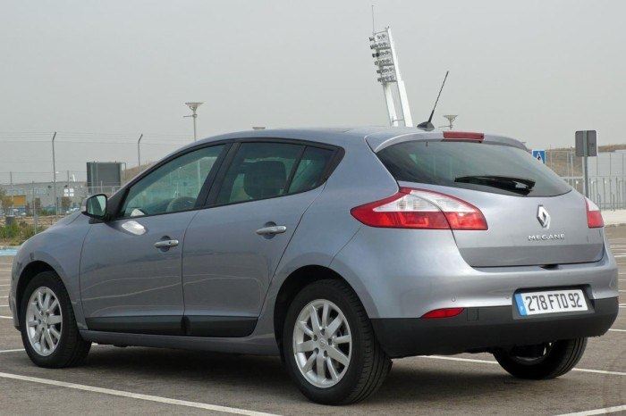 Рено меган 3 механика. Renault Megane III HB. Renault Megane 3 2009 дизель. Рено Меган 143.