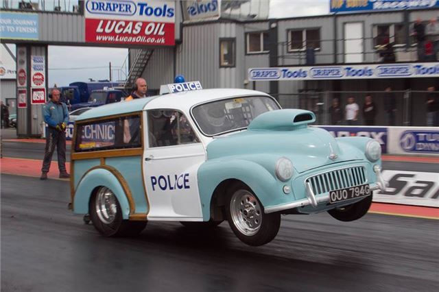 Retro ford show santa pod