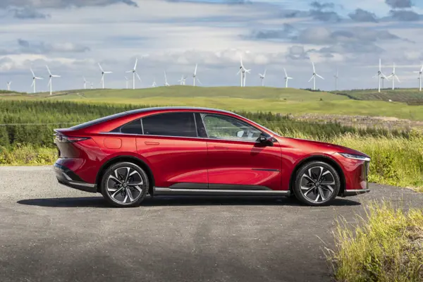 Mazda 6e: side view