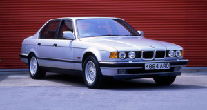 7-Series E32 (1986 - 1994)