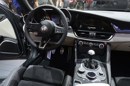 Alfa Romeo Giulia (3) (3)