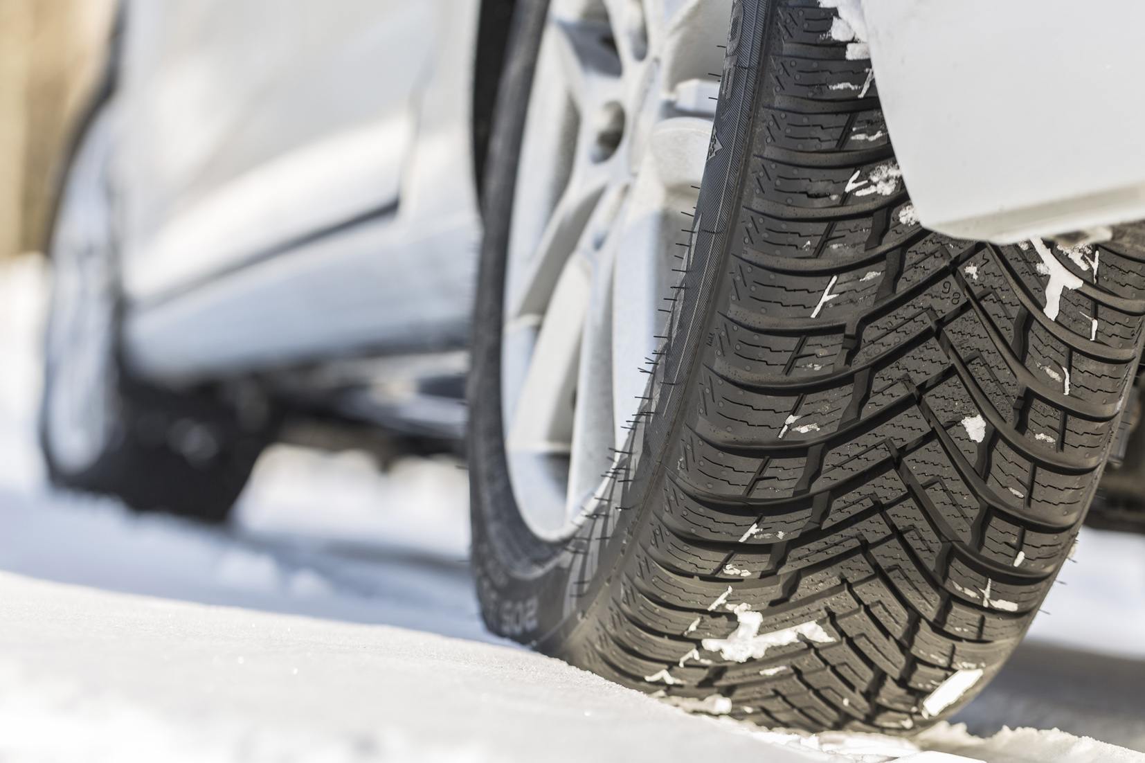 Зимняя резина нокиан. Nokian Weatherproof. Nokian Weatherproof c. Автомобильная шина Nokian Tyres Weatherproof 205/50 r17 89v всесезонная. Автомобильная шина Nokian Tyres Weatherproof 155/65 r14 75t всесезонная.