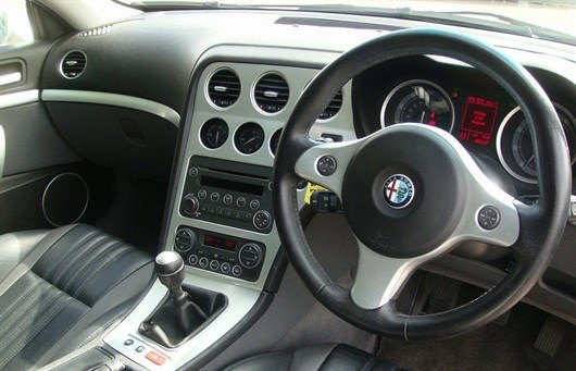 Alfa Romeo Brera (4)