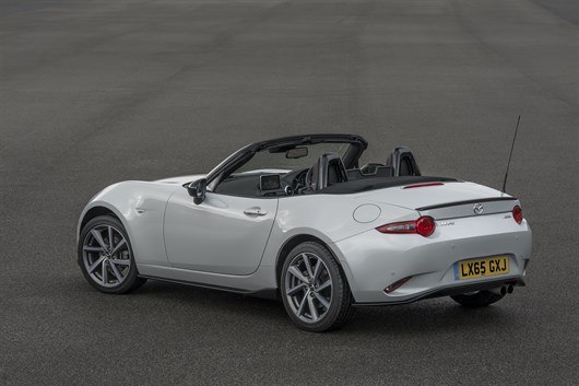 Mazda MX-5 Recaro (1)