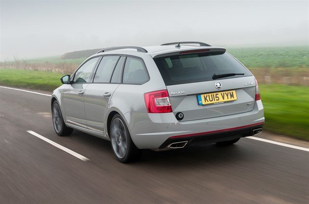 Skoda Octavia V RS Rear Tracking