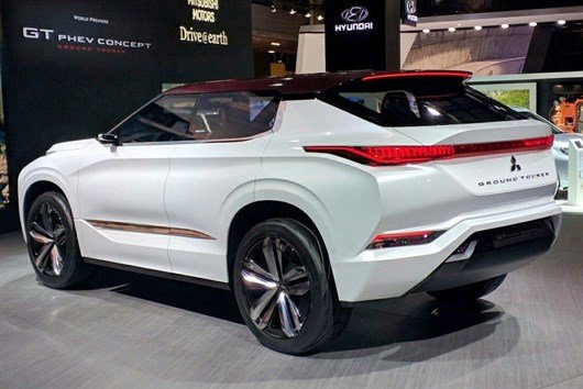 Mitsubishi PHEV GT Concept (2)