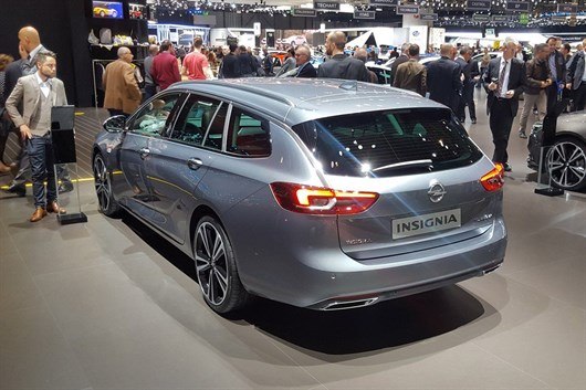 Vauxhall Insignia Sports Tourer (1)