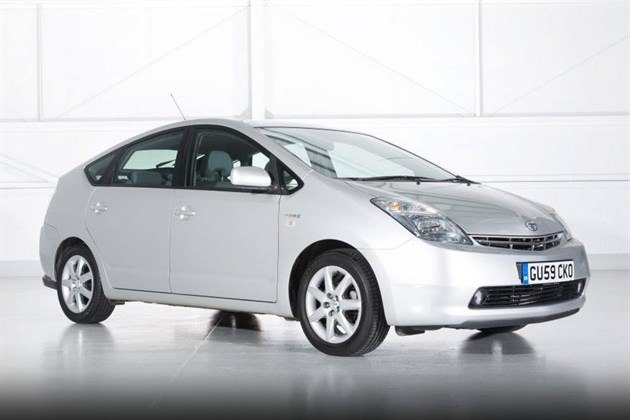 Prius -Mk 2-2006-v 2-1-1000x 667