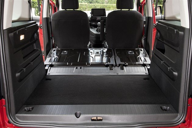 vauxhall combo load space