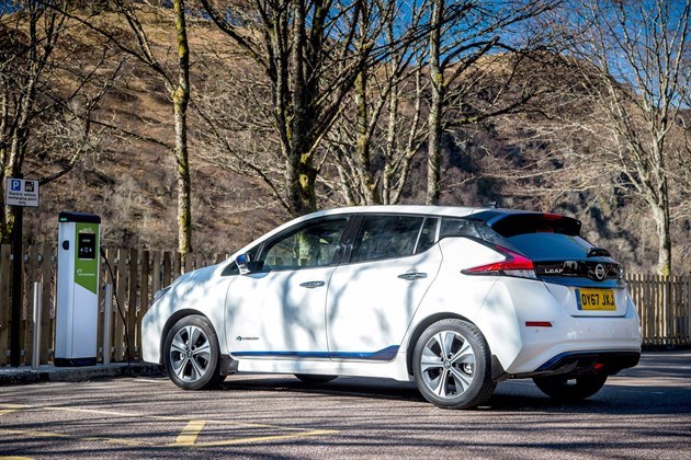 Nissan _leaf _charging