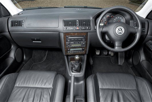 Volkswagen Golf Mk IV (3)