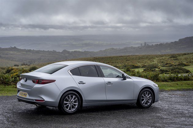 Mazda 3 Saloon (2)