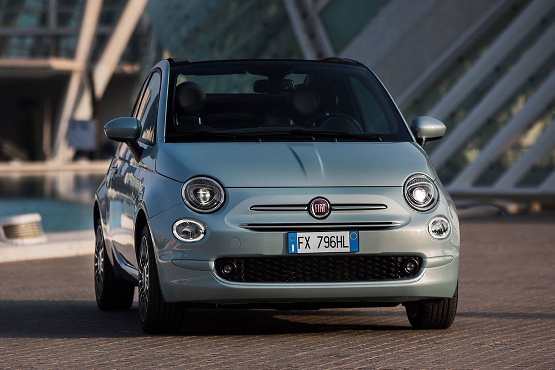 Fiat 500 store panda hybrid