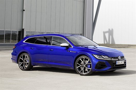 Revealed: Volkswagen Arteon facelift, new Shooting Brake and R variants |  Motoring News | Honest John