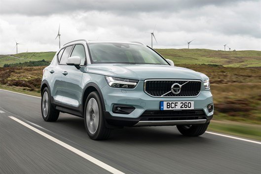 Volvo XC40 (10) (1)