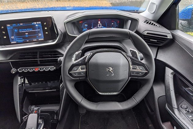 Peugeot I -Cockpit 3D 2 (1)