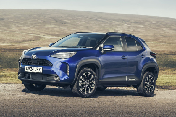 Toyota Yaris Cross static front three-quarter