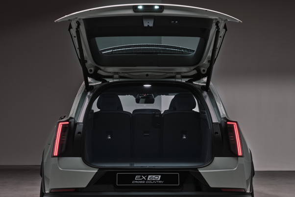 Volvo EX60 Cross Country boot space