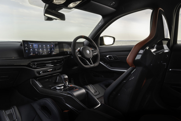 BMW M3 CS Touring: interior