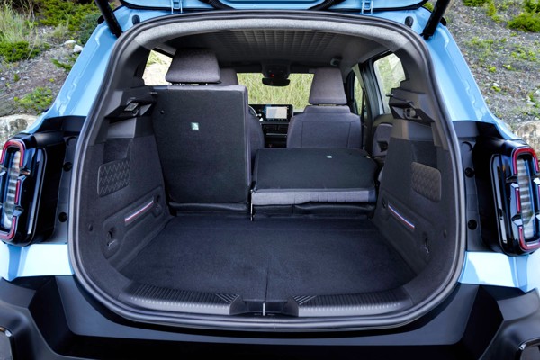 Renault 4: boot space
