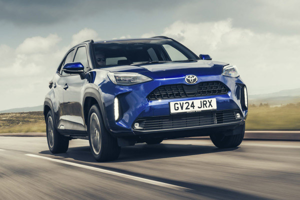 Toyota Yaris Cross dynamic front three-quarter