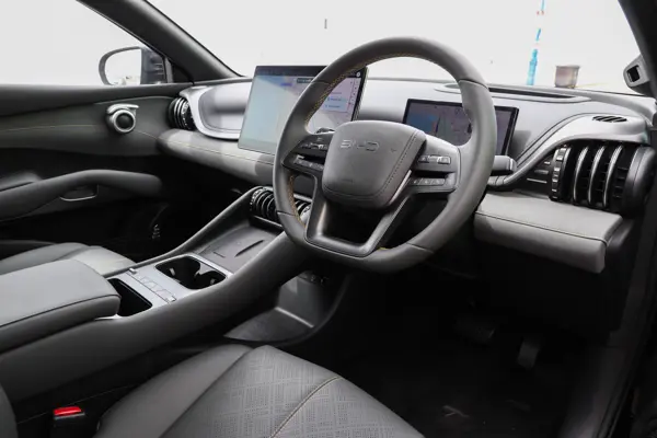 BYD Atto 3 Evo: interior