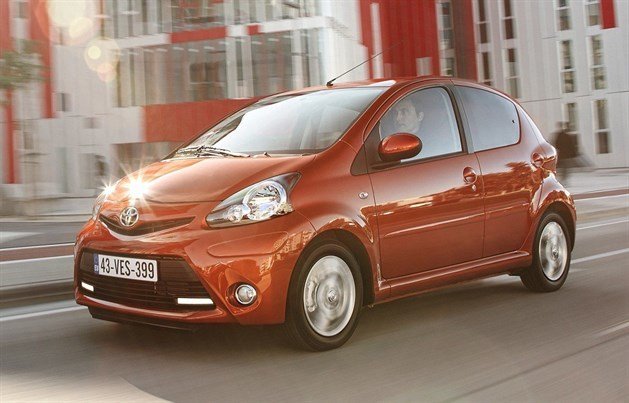 Toyota Aygo 2012 (4)