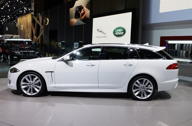 Jaguar XF Sportbrake (2)