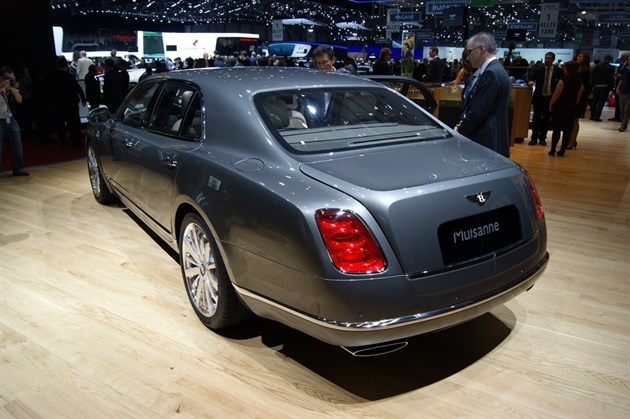 Gen 2012Bentley Mulsanne Mulliner Driving Specification _2