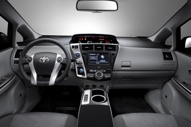 Toyota Prius+ Cockpit