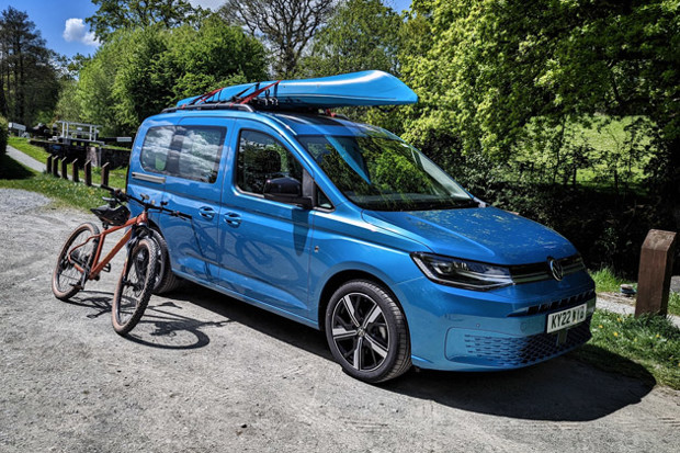 Ford's Hybrid Tourneo Connect Spied Testing With VW Caddy Badges