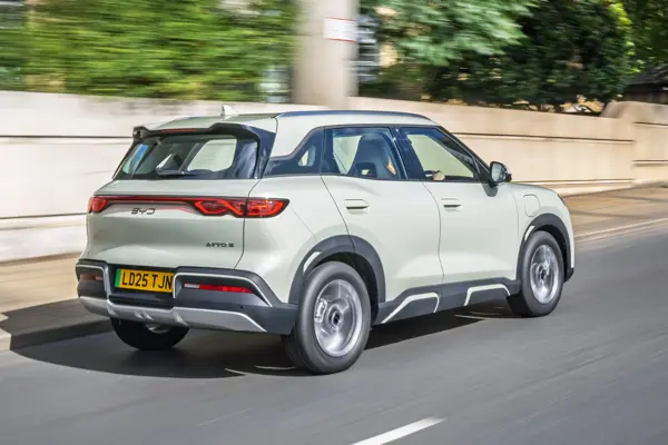 BYD Atto 2: driving