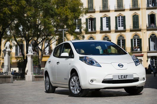 Nissan LEAF (4)