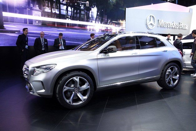 Mercedes -Benz GLA (2)