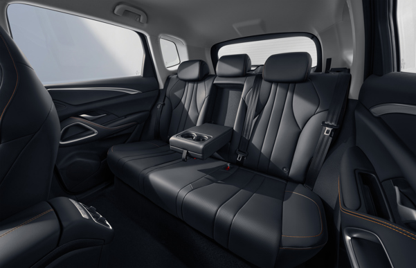 2026 BYD Sealion 5 DM-i interior