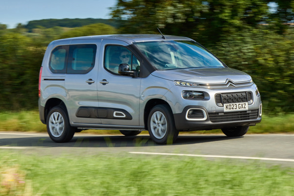 Citroen Berlingo (2018-date) dynamic front three-quarter